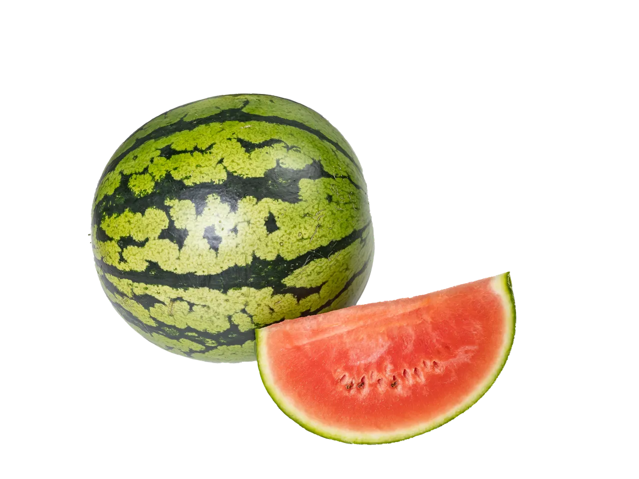 O felie de pepene verde suculent lângă un pepene întreg.
