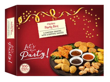 Csirkefalatok party boxban