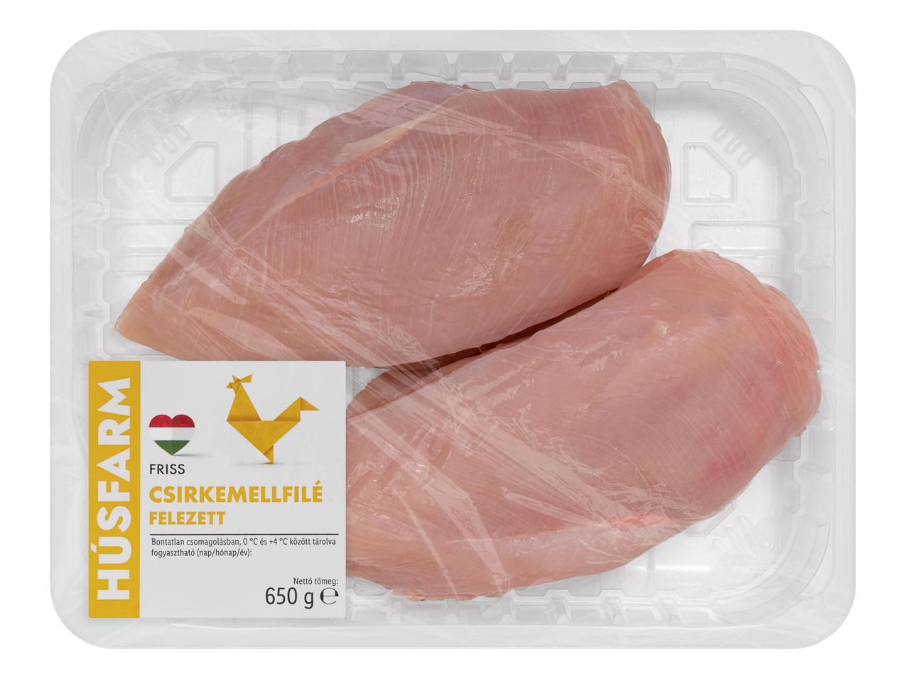 Két szelet Hüvegh csirkemellfilé műanyag tálcában.