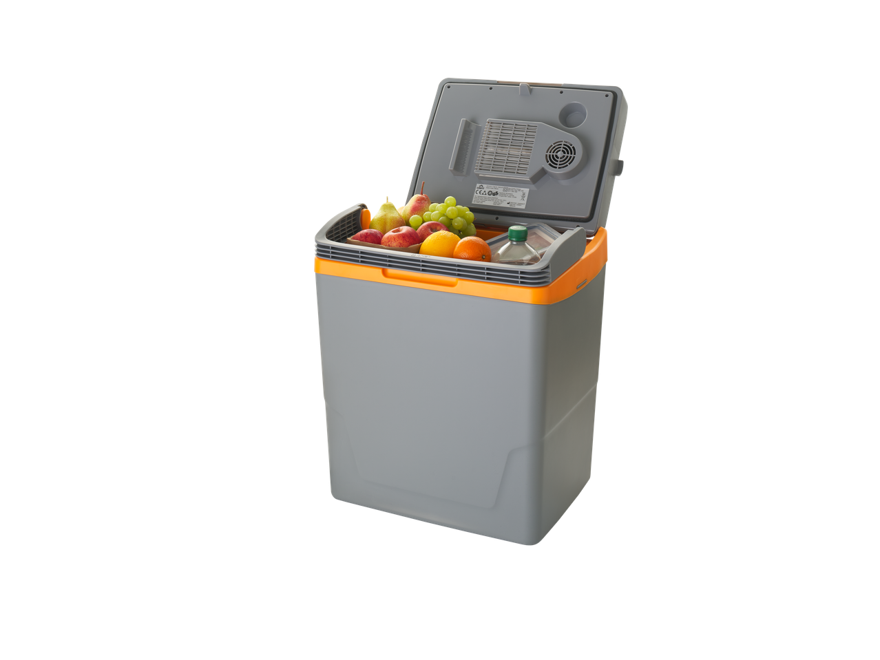 Prenosni frižider sa svežim voćem i pićima, sa otvorenim poklopcem.