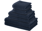 Tamsiai mėlynų Livarno Frottéset rankšluosčių krūva, demonstruojanti jų minkštą tekstūrą.