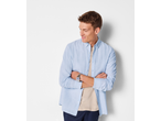 Cămașă cu mânecă lungă pentru bărbați ESMARA MEN, albastru deschis, cu tricou bej și pantaloni închiși