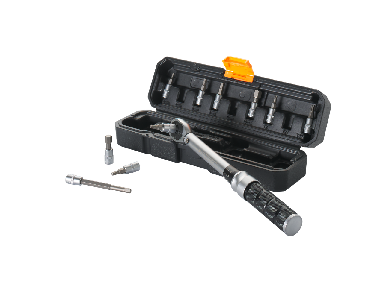 Комплект динамометричен ключ с различни накрайници в кутия.