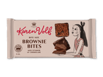 Browniebidder med chokoladestykker i en pakke med en tegnet kvinde.