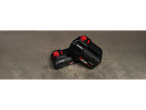 Baterias Parkside® X 20V Team de 4.0Ah e 8.0Ah numa superfície cinzenta.