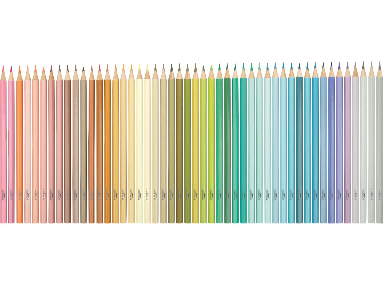 Комплект от 48 цветни молива Crelan do, подредени в преливащи се нюанси.