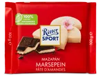 Ritter Sport marsepein chocolade: donkere en witte chocolade met marsepein.